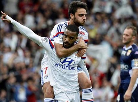 ליון עולה זמנית למקום ה-1 (צילום מסך)