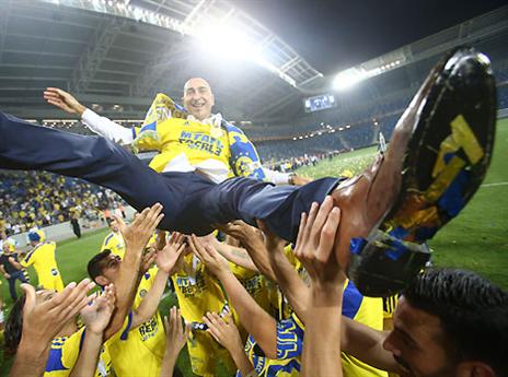 פאקו מקבל כבוד מהשחקנים, אבל מה עם ג'ורדי? (אלן שיבר)