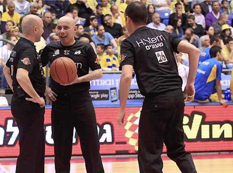 קרב גרסאות בין אסתרון ללנציאנו (אלן שיבר)