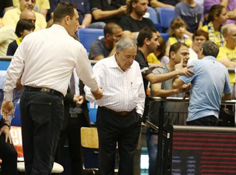 הרגיש שזה יגיע. שמעון מזרחי (אלן שיבר)