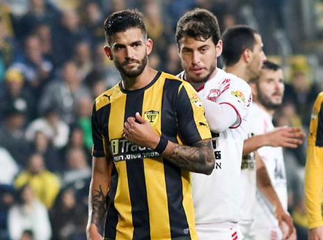 לא ישן טוב בלילה. ממן (דני מרון)