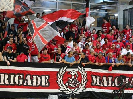 גם מאות אוהדים אדומים הדרימו (דני מרון)