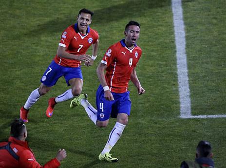 מאוריסיו איסלה, העלה את המארחת (AFP)