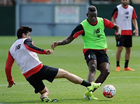 בינתיים הוא מתאמן בליברפול. באלוטלי (GETTYIMAGES)