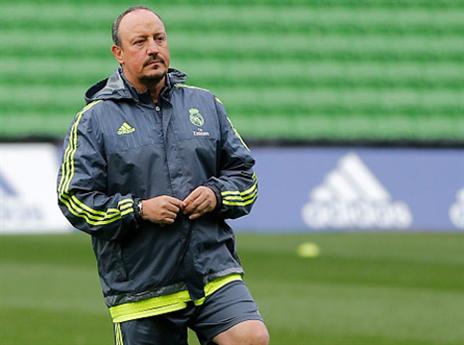 הגיב בחיוך. בניטס באימון היום (gettyimages)