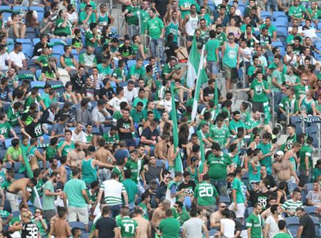 הקהל הירוק מפגין נוכחות (יוסי שקל)