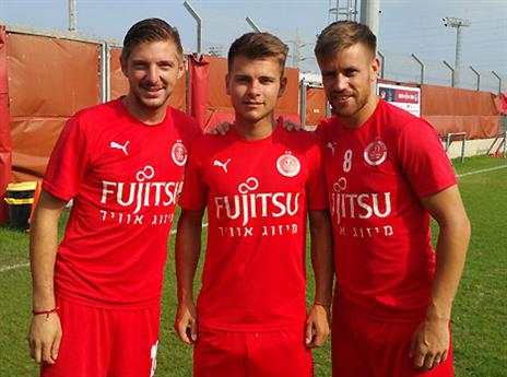 פינטילי בסגל, אנטל לא (האתר הרשמי, הפועל ת"א)