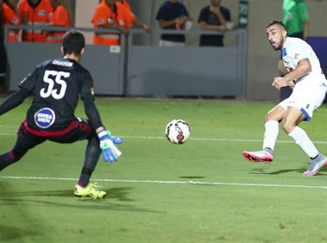 אלו קיבל מחמאות (אלן שיבר)