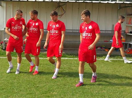 בומבה והחברים החדשים (האתר הרשמי של הפועל ת"א)