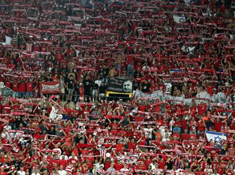 העונה הם כבר מילאו את טדי. אוהדי ב"ש מול תון (אלן שיבר)