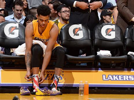 ראסל מכיר את הספסל מקרוב (GETTY)