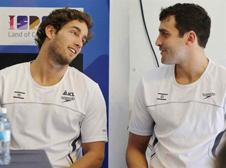 מקווים לייצג אותנו בכבוד. ברנע וקופלב (אלן שיבר)