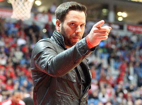 אורי אלון הגיע לתמוך מקרוב (צילום: דני מרון)