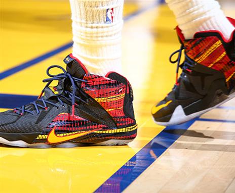 13 זוגות נעליים. לברון (Getty)