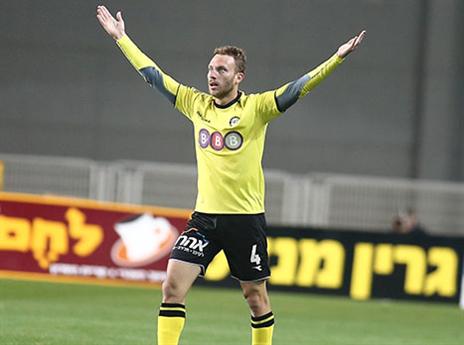 האמת, הוא צודק. ורד אחרי האדום (אלן שיבר)