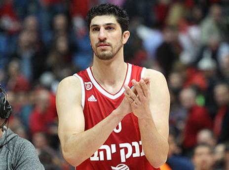 אחד הטובים באירופה בעמדה שלו. אליהו (דני מרון)