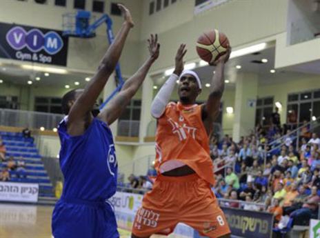 דוסון יוכל להגיע ל-1000 נק' בקריירה