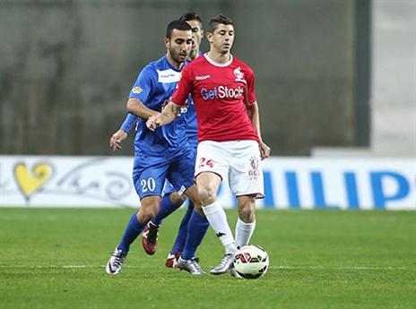 חש כאבים ביד. מליקסון (אלן שיבר)