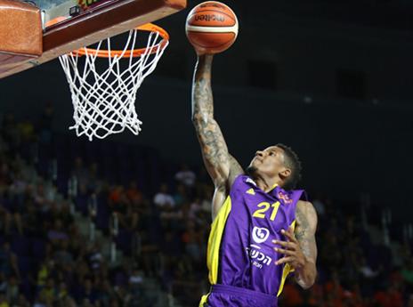 קלייברון לא מנע הפסד לסגולים