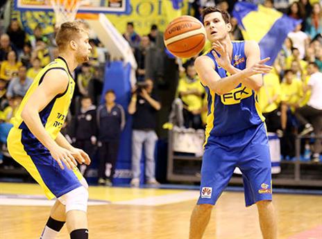 מכבי מצאה כבשה שחורה (אלן שיבר)