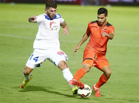 אלמוג בוזגלו. סובל מפציעה