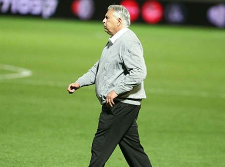 יוסי מזרחי. ייאלץ להסתדר בלי אבו זייד (צילום: אלן שיבר)