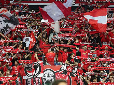 אוהדי המארחת מילאו את הארנה (אלן שיבר)