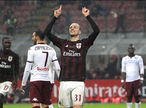 אנטונלי חוגג 0:1 קטן-גדול למילאן (getty)