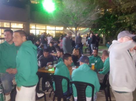 מחזק כקהילה (ניר רופא)