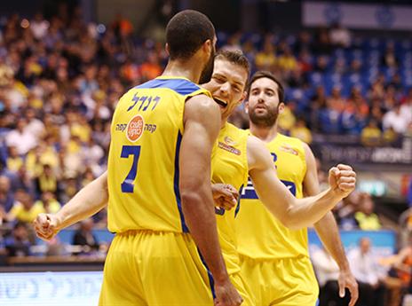 טיול בהיכל (אלן שיבר)