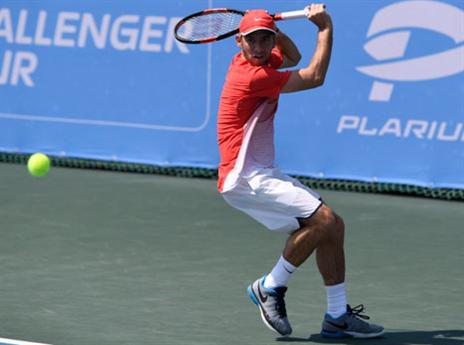 סלע. ממשיך במומנטום (איגוד הטניס)