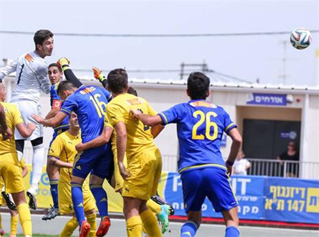 אוחיון כובש את שער הניצחון (מכבי ת"א)