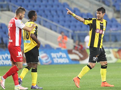 סמיליאניץ' ורייכרט בסיום (דני מרון)