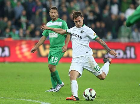 אוברניאק. יפתח במרכז השדה (צילום: יוסי שקל)