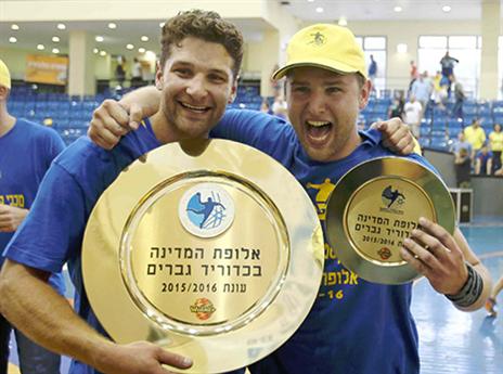 האחים פומרנץ מאושרים (אלן שיבר)