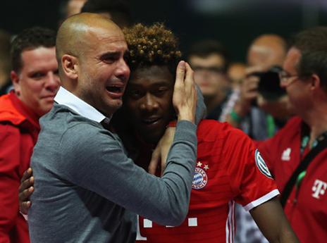 אוהדי באיירן מודים לפפ (Getty(