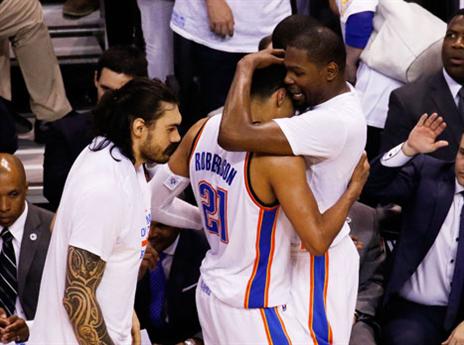 גם דוראנט יודע לפרגן (Getty)