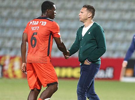 דובאי. אומר שלום (אלן שיבר)