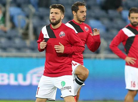 בצוות לא סגורים עליו. רואש (יוסי שקל)