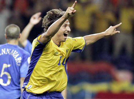 זלאטן חגג על איטליה עם שער בלתי נשכח (gettyimages)