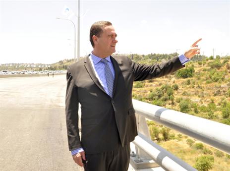 סוף לסיבוב מוצא