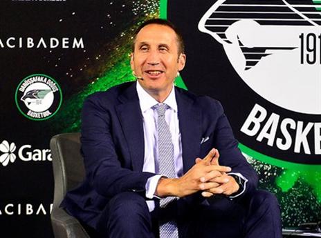 בתהליך בנייה. בלאט