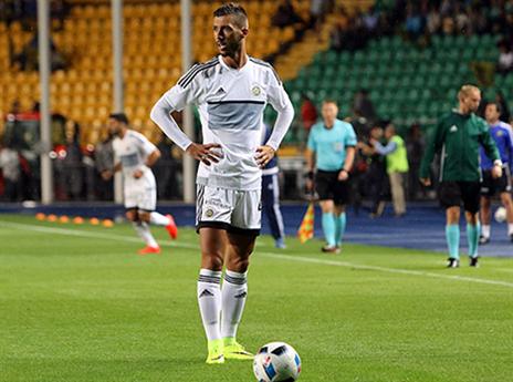 בסוף מדוניאנין חייך (צילום: אודי ציטיאט)