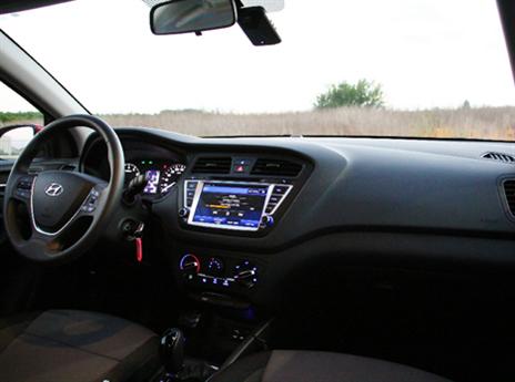 מרווחת מבפנים