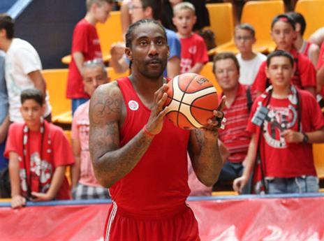 משחק טוב שלו. סטודמאייר (דני מרון)