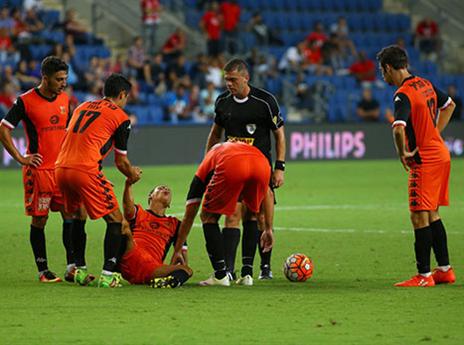 הפציעה של אבו זייד. יחמיץ את אשדוד (צילום: לירון מולדובן)