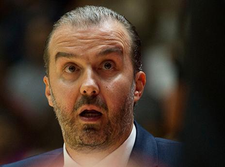 סימונה פיאניג'אני. הפסד בכורה