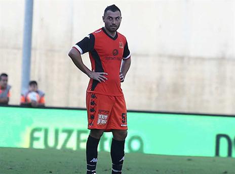 הסיפור עם מיטרוביץ' לא עשה טוב למאמן (אלן שיבר)