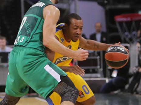 בכל פעם שירד לספסל, דרש הסברים. גאודלוק (getty)