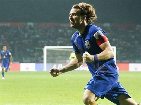 כוכבים גדולים חזרו מפרישה. דייגו פורלאן (מתוך טוויטר)